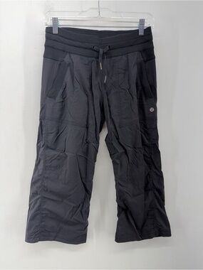 lululemon athletica Black Women's Cropped Leggings Dance Pants size 4